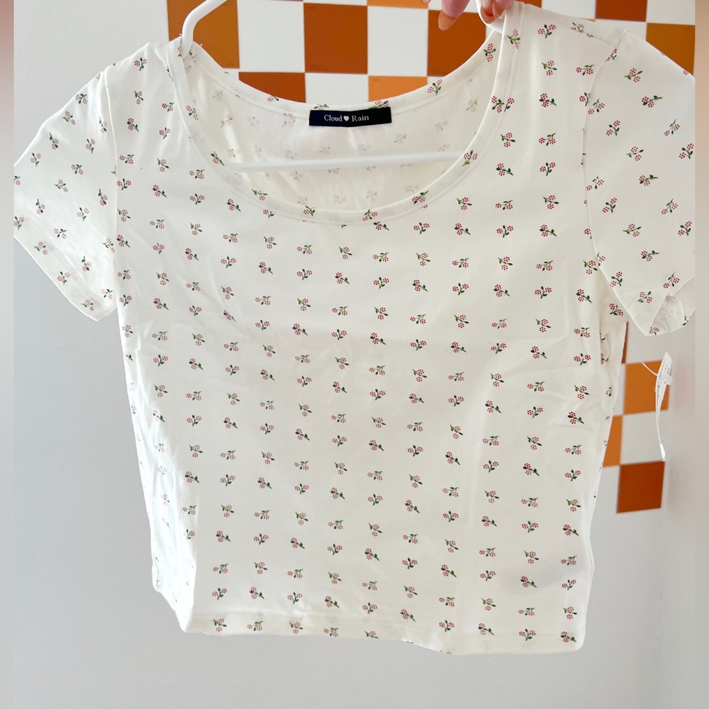 white baby tee crop top